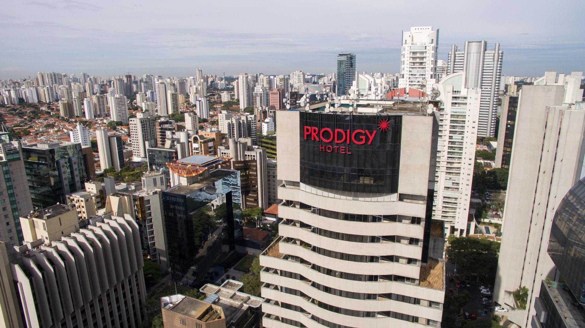 Hotel Transamerica Berrini Sao Paulo Exterior photo